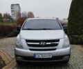 Серый Хендай H-1, объемом двигателя 2.5 л и пробегом 324 тыс. км за 7999 $, фото 5 на Automoto.ua