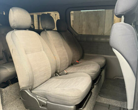 Сірий Хендай H-1, об'ємом двигуна 2.5 л та пробігом 265 тис. км за 6900 $, фото 7 на Automoto.ua