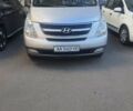 Сірий Хендай H-1, об'ємом двигуна 2.5 л та пробігом 457 тис. км за 9500 $, фото 1 на Automoto.ua