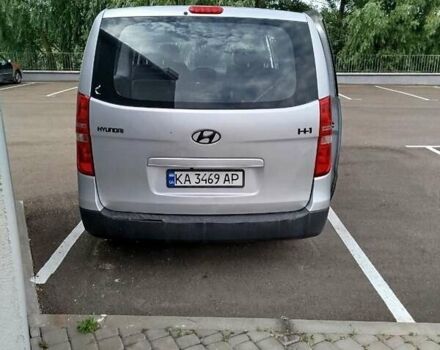 Серый Хендай H-1, объемом двигателя 2.36 л и пробегом 554 тыс. км за 6200 $, фото 10 на Automoto.ua