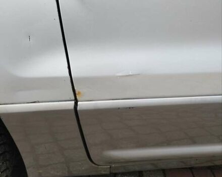 Серый Хендай H-1, объемом двигателя 2.5 л и пробегом 324 тыс. км за 7999 $, фото 14 на Automoto.ua