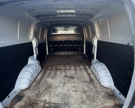 Серый Хендай H-1, объемом двигателя 2.5 л и пробегом 193 тыс. км за 8200 $, фото 9 на Automoto.ua