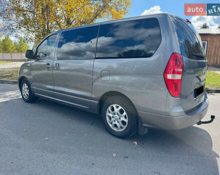 Хендай H-1 2010 в Чернигове на Automoto.ua Серый Хендай H-1, объемом двигателя 2.5 л и пробегом 325 тыс. км за 13350 $, фото 1 на Automoto.ua
