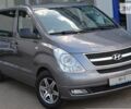 Серый Хендай H-1, объемом двигателя 2.5 л и пробегом 234 тыс. км за 13400 $, фото 3 на Automoto.ua