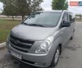 Сірий Хендай H-1, об'ємом двигуна 2.5 л та пробігом 334 тис. км за 11500 $, фото 1 на Automoto.ua