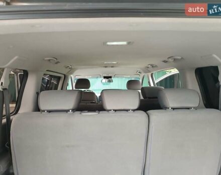 Сірий Хендай H-1, об'ємом двигуна 2.5 л та пробігом 334 тис. км за 11500 $, фото 7 на Automoto.ua