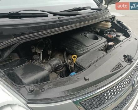 Сірий Хендай H-1, об'ємом двигуна 2.5 л та пробігом 334 тис. км за 11500 $, фото 10 на Automoto.ua