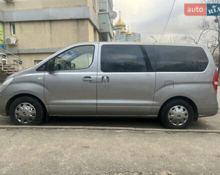 Хендай H-1 2011 в Золочев на Automoto.ua Серый Хендай H-1, объемом двигателя 2.5 л и пробегом 275 тыс. км за 14000 $, фото 3 на Automoto.ua