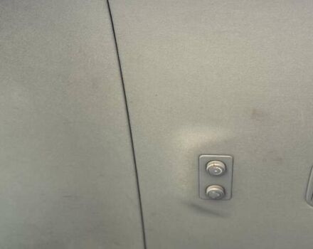 Серый Хендай H-1, объемом двигателя 2.5 л и пробегом 175 тыс. км за 14500 $, фото 10 на Automoto.ua