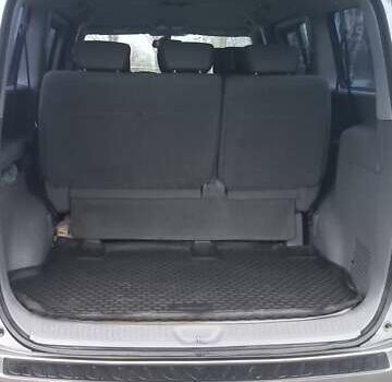 Серый Хендай H-1, объемом двигателя 2.5 л и пробегом 216 тыс. км за 12700 $, фото 5 на Automoto.ua