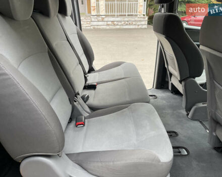 Серый Хендай H-1, объемом двигателя 2.5 л и пробегом 168 тыс. км за 17300 $, фото 37 на Automoto.ua