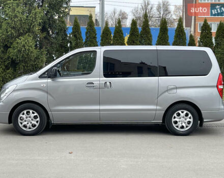 Серый Хендай H-1, объемом двигателя 2.5 л и пробегом 168 тыс. км за 17300 $, фото 17 на Automoto.ua