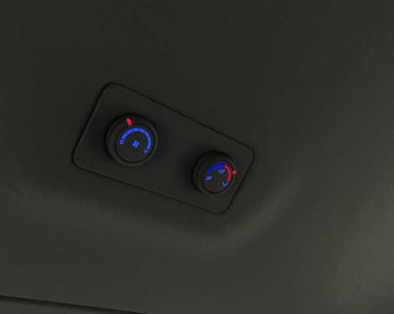 Серый Хендай H-1, объемом двигателя 2.5 л и пробегом 98 тыс. км за 21200 $, фото 20 на Automoto.ua