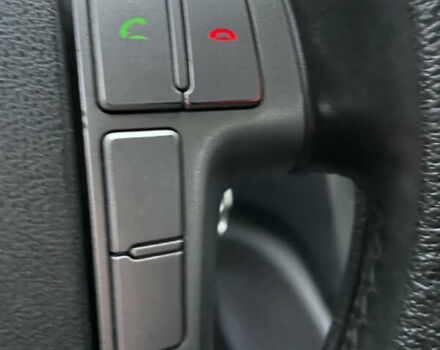 Серый Хендай H-1, объемом двигателя 2.5 л и пробегом 98 тыс. км за 21200 $, фото 13 на Automoto.ua