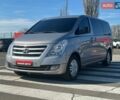 Сірий Хендай H-1, об'ємом двигуна 2.5 л та пробігом 63 тис. км за 16700 $, фото 1 на Automoto.ua