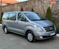 Серый Хендай H-1, объемом двигателя 2.5 л и пробегом 98 тыс. км за 18900 $, фото 1 на Automoto.ua