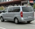 Сірий Хендай H-1, об'ємом двигуна 2.5 л та пробігом 60 тис. км за 23500 $, фото 2 на Automoto.ua