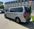 Серый Хендай H-1, объемом двигателя 2.5 л и пробегом 82 тыс. км за 25000 $, фото 3 на Automoto.ua
