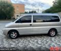 Серый Хендай H-1, объемом двигателя 2.5 л и пробегом 248 тыс. км за 5200 $, фото 7 на Automoto.ua