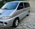 Серый Хендай H-1, объемом двигателя 2.5 л и пробегом 248 тыс. км за 5200 $, фото 6 на Automoto.ua