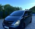 Серый Хендай H-1, объемом двигателя 2.5 л и пробегом 288 тыс. км за 9600 $, фото 1 на Automoto.ua