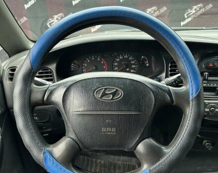Синій Хендай H-1, об'ємом двигуна 2.35 л та пробігом 386 тис. км за 2500 $, фото 15 на Automoto.ua
