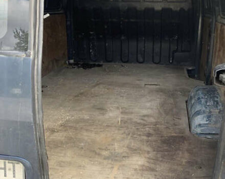 Синий Хендай H-1, объемом двигателя 2.48 л и пробегом 227 тыс. км за 2500 $, фото 2 на Automoto.ua