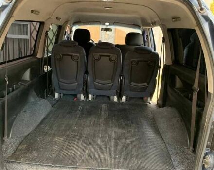 Синий Хендай H-1, объемом двигателя 2.48 л и пробегом 250 тыс. км за 5200 $, фото 3 на Automoto.ua