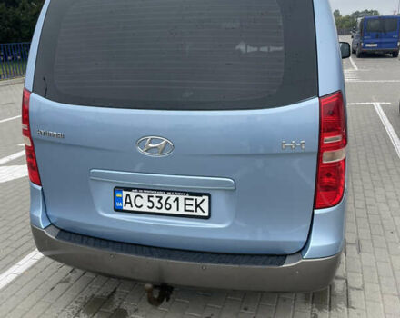 Синий Хендай H-1, объемом двигателя 2.5 л и пробегом 294 тыс. км за 11000 $, фото 13 на Automoto.ua