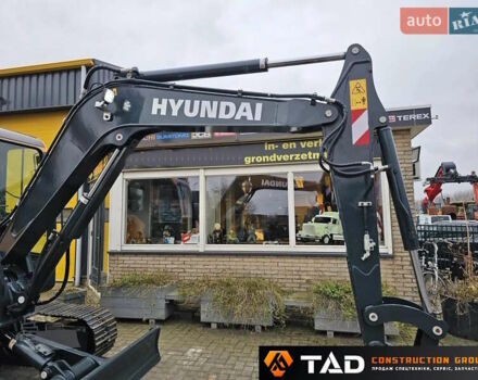 Желтый Хендай HX, объемом двигателя 0 л и пробегом 1 тыс. км за 69769 $, фото 6 на Automoto.ua