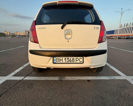 Белый Хендай и10, объемом двигателя 1.09 л и пробегом 115 тыс. км за 5400 $, фото 4 на Automoto.ua