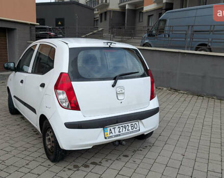 Белый Хендай и10, объемом двигателя 1.09 л и пробегом 103 тыс. км за 3900 $, фото 2 на Automoto.ua