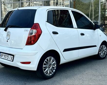 Белый Хендай и10, объемом двигателя 1.1 л и пробегом 145 тыс. км за 5600 $, фото 5 на Automoto.ua