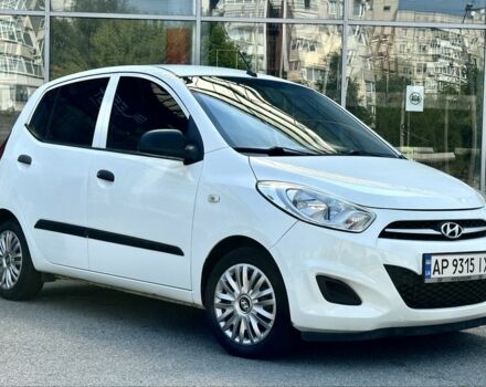 Белый Хендай и10, объемом двигателя 1.1 л и пробегом 145 тыс. км за 5600 $, фото 3 на Automoto.ua