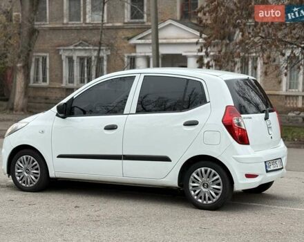 Белый Хендай и10, объемом двигателя 1.09 л и пробегом 160 тыс. км за 4500 $, фото 7 на Automoto.ua