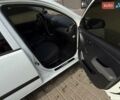 Белый Хендай и10, объемом двигателя 1.09 л и пробегом 193 тыс. км за 4950 $, фото 8 на Automoto.ua