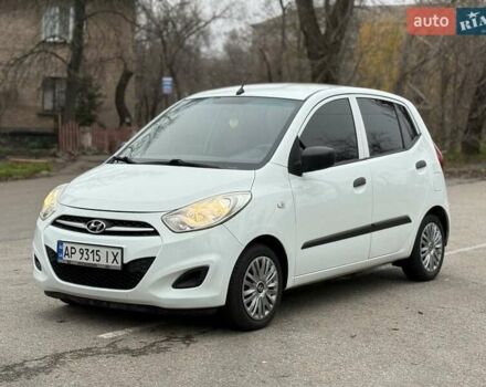 Белый Хендай и10, объемом двигателя 1.09 л и пробегом 160 тыс. км за 4500 $, фото 1 на Automoto.ua