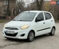 Белый Хендай и10, объемом двигателя 1.09 л и пробегом 160 тыс. км за 4500 $, фото 1 на Automoto.ua