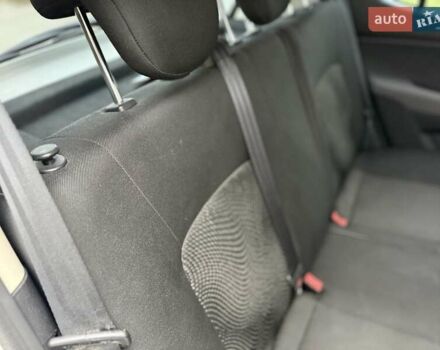 Белый Хендай и10, объемом двигателя 1.09 л и пробегом 160 тыс. км за 4500 $, фото 25 на Automoto.ua