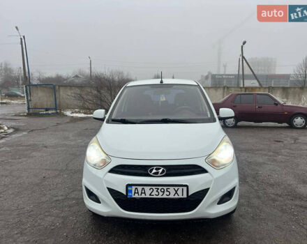 Білий Хендай і10, об'ємом двигуна 1.09 л та пробігом 165 тис. км за 6950 $, фото 2 на Automoto.ua
