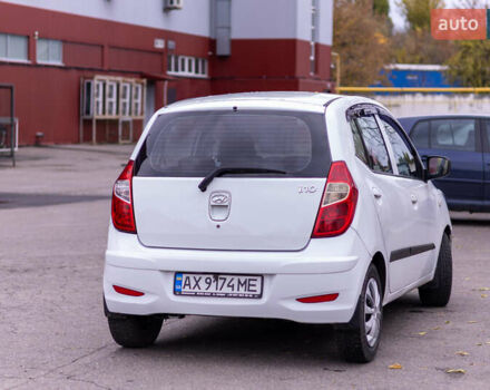 Хендай и10 2013 в Кременчуге на Automoto.ua Белый Хендай и10, объемом двигателя 1.09 л и пробегом 76 тыс. км за 6000 $, фото 4 на Automoto.ua