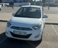 Белый Хендай и10, объемом двигателя 1.2 л и пробегом 141 тыс. км за 6999 $, фото 1 на Automoto.ua