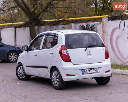 Хендай и10 2013 в Кременчуге на Automoto.ua Белый Хендай и10, объемом двигателя 1.09 л и пробегом 76 тыс. км за 6000 $, фото 3 на Automoto.ua