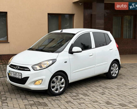 Білий Хендай і10, об'ємом двигуна 1.2 л та пробігом 49 тис. км за 7900 $, фото 4 на Automoto.ua