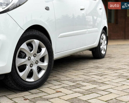 Білий Хендай і10, об'ємом двигуна 1.2 л та пробігом 49 тис. км за 7900 $, фото 7 на Automoto.ua