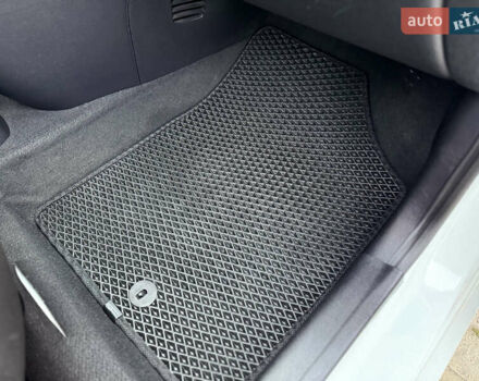 Білий Хендай і10, об'ємом двигуна 1.2 л та пробігом 49 тис. км за 7900 $, фото 81 на Automoto.ua