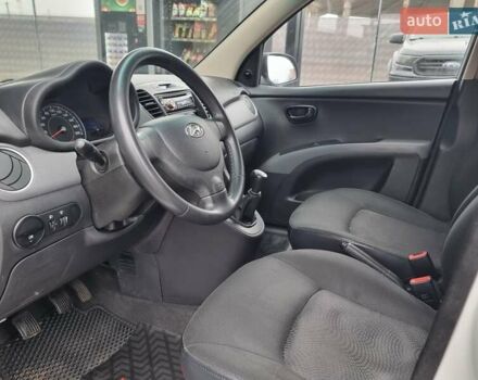 Білий Хендай і10, об'ємом двигуна 1.1 л та пробігом 87 тис. км за 5799 $, фото 38 на Automoto.ua