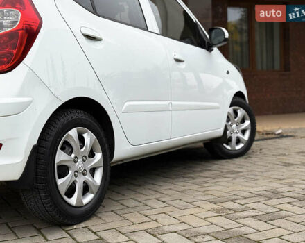 Білий Хендай і10, об'ємом двигуна 1.2 л та пробігом 49 тис. км за 7900 $, фото 43 на Automoto.ua