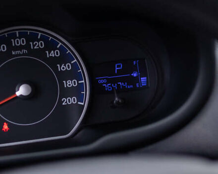 Хендай и10 2013 в Кременчуге на Automoto.ua Белый Хендай и10, объемом двигателя 1.09 л и пробегом 76 тыс. км за 6000 $, фото 19 на Automoto.ua