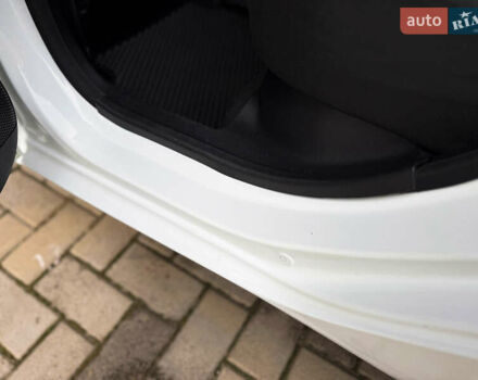 Білий Хендай і10, об'ємом двигуна 1.2 л та пробігом 49 тис. км за 7900 $, фото 93 на Automoto.ua